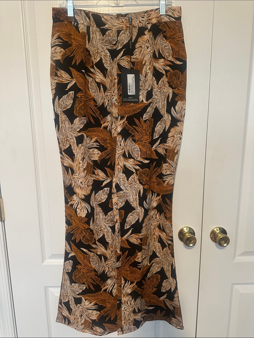 PrettyLittleThing Black Palm Leaf Flare Pant